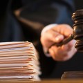 Молодого грабителя секс-шопа задержали в районе